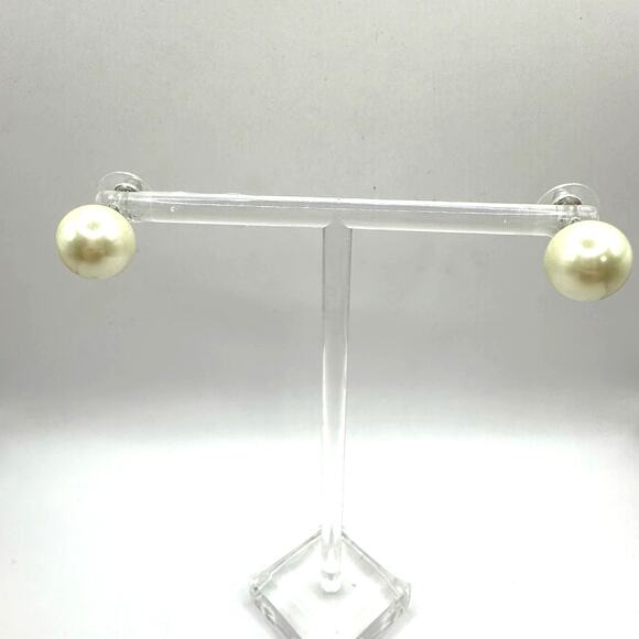 Faux Pearl Stud Earrings Pierced Preppy Minimalist Retro Summer Round Ball - Picture 7 of 7